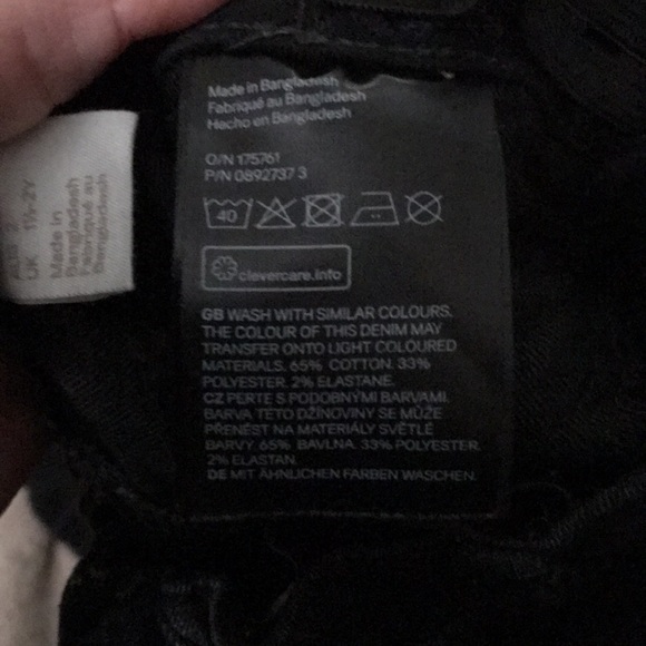 H&M US 2T black jeans with stretchy waist 2 back pockets 💕 - Picture 3 of 4